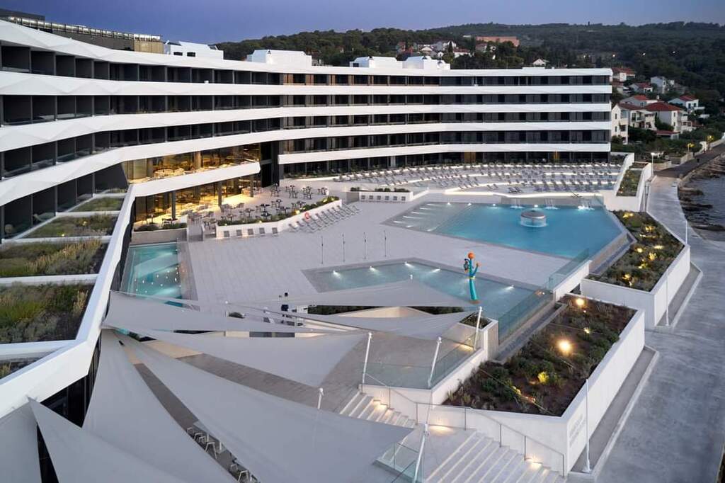 I supporti Pedestal arrivano in Croazia, al Grand Hotel View