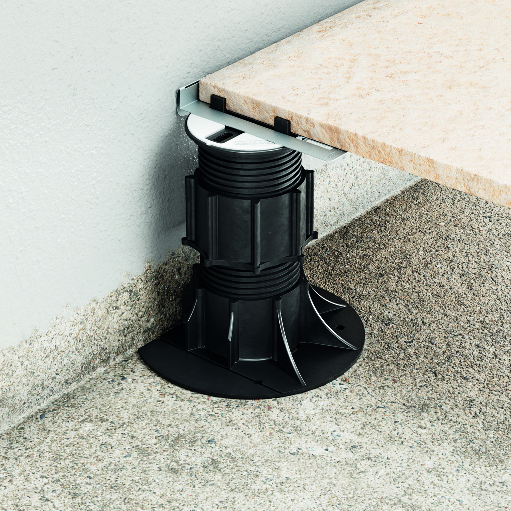 Clip universal para espesor de piso elevado